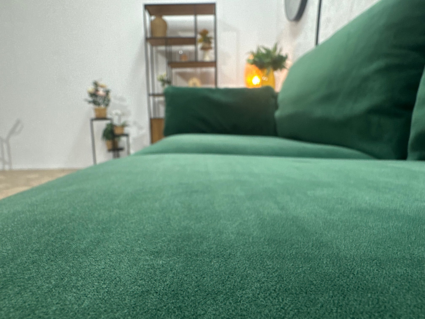 Groene Velvet 2.5-Zits Bank ~ Losse Kussens Met Afneembare Hoezen