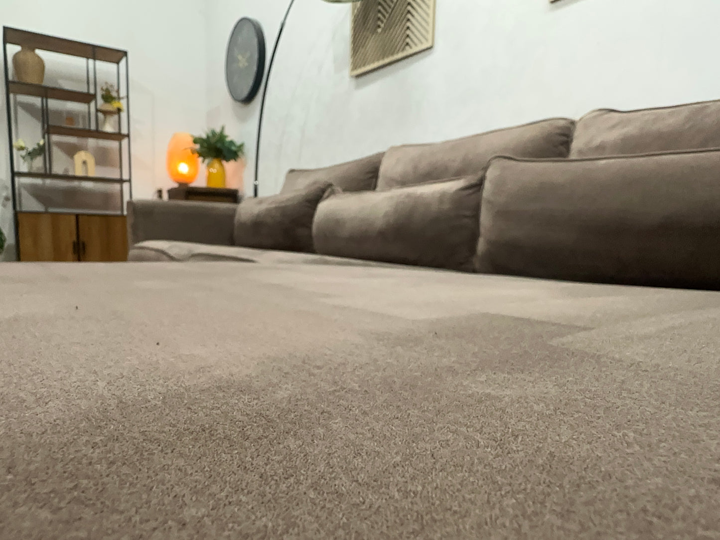 Bruine Velvet Hoekbank ~ Losse Kussens Met Afneembare Hoezen