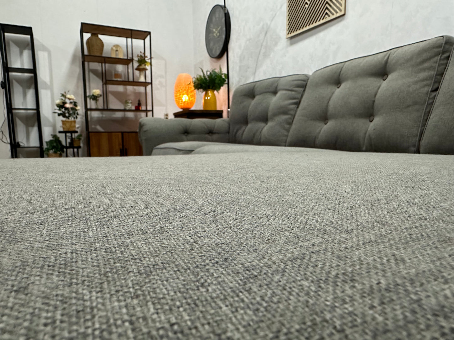 Licht Grijze Hoekbank ~ Losse Kussens Met Afneembare Hoezen