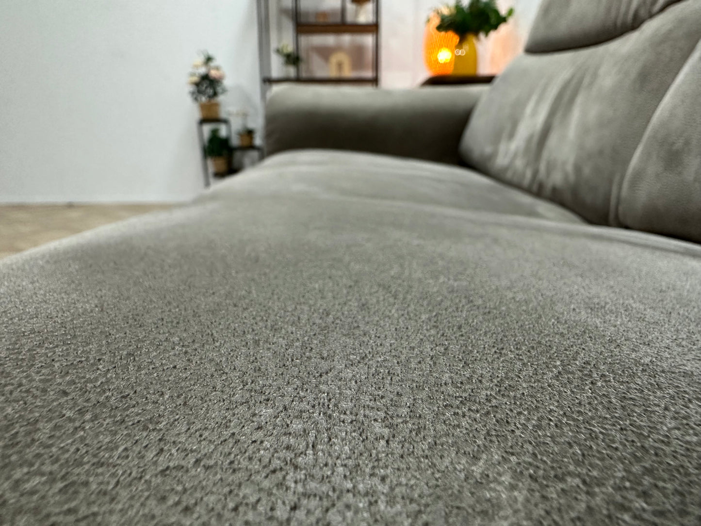 Grijze Suède Stoffen 2.5-Zits Bank ~ Vaste Kussens