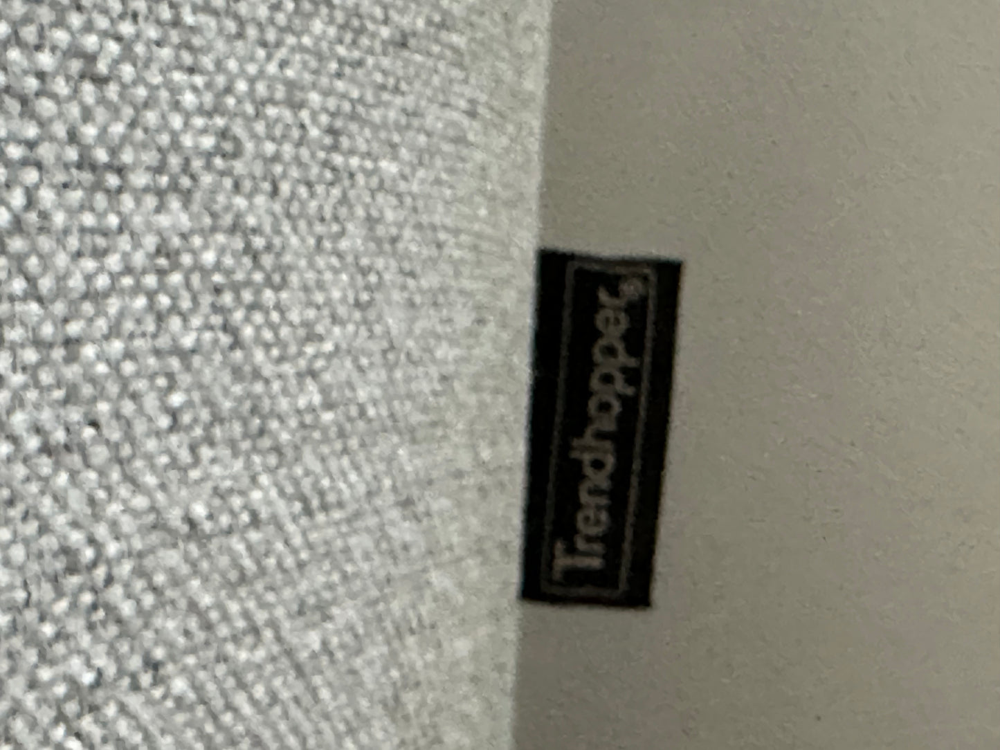 Trendhopper Licht Grijze Hoekbank ~ Vaste Kussens