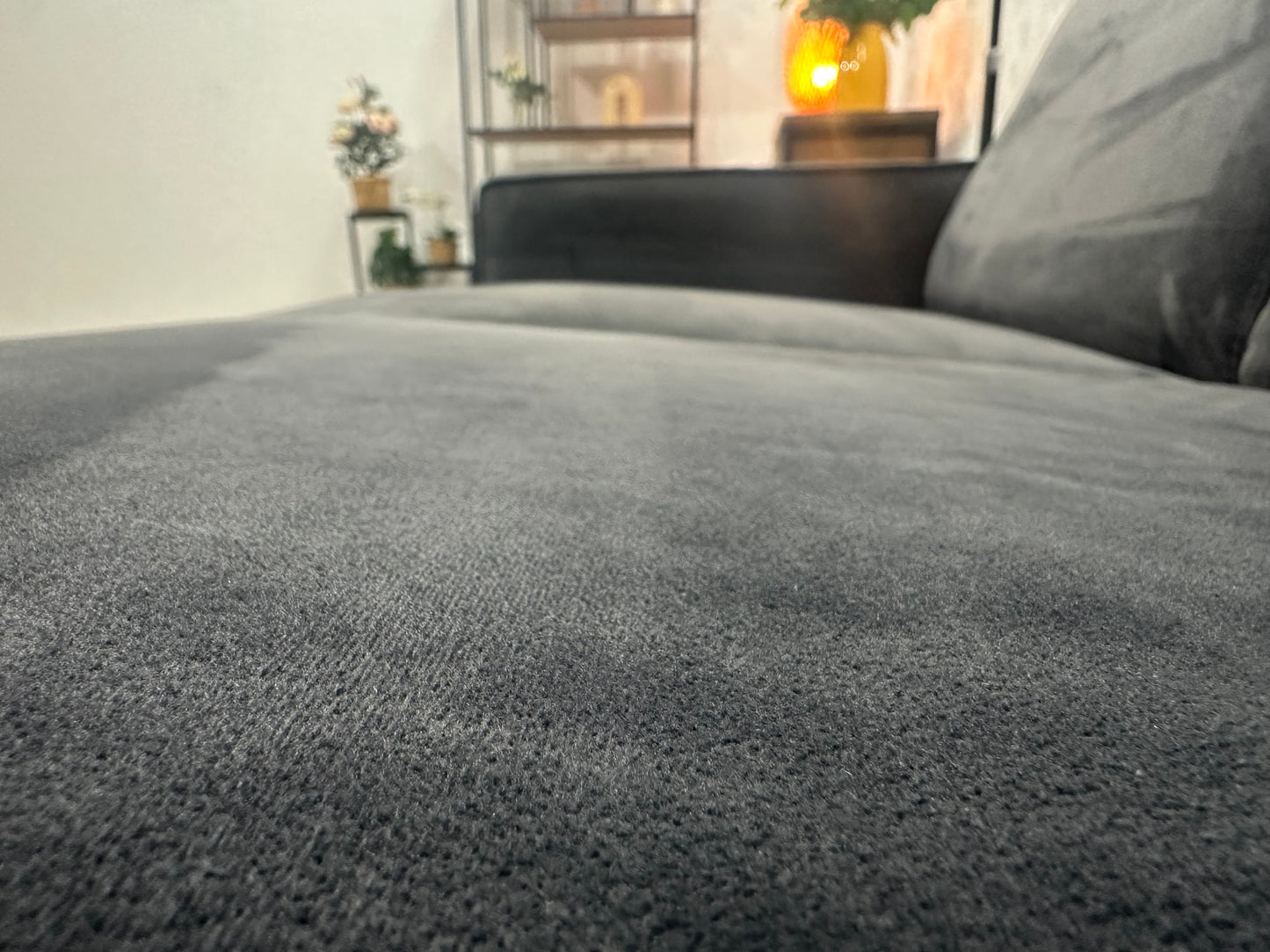 Antraciet Velvet 2.5-Zits Bank ~ Vaste Kussens