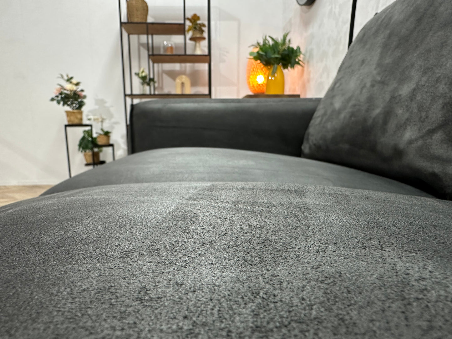 Antraciet Suède Stoffen Hoekbank ~ Losse Rugkussens Met Afneembare Hoezen