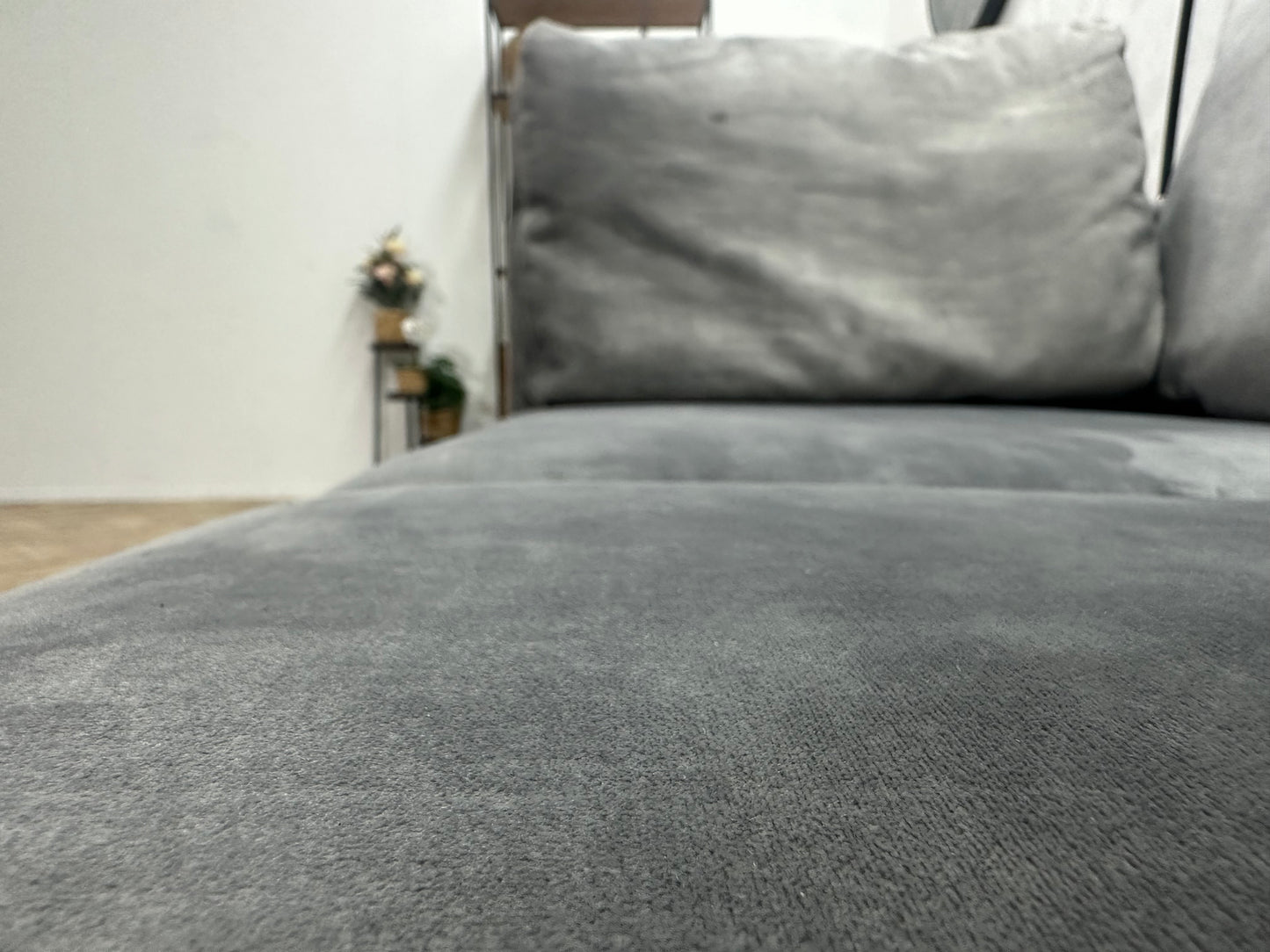 Licht Grijze Velvet 2.5-Zits Bank ~ Losse Kussens Met Afneembare Hoezen