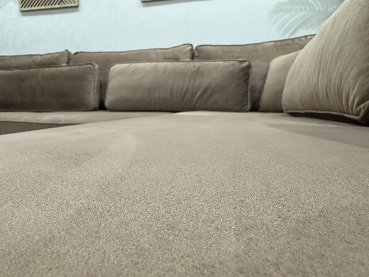 Licht Bruine Velvet Hoekbank ~ Losse Kussens Met Afneembare Hoezen