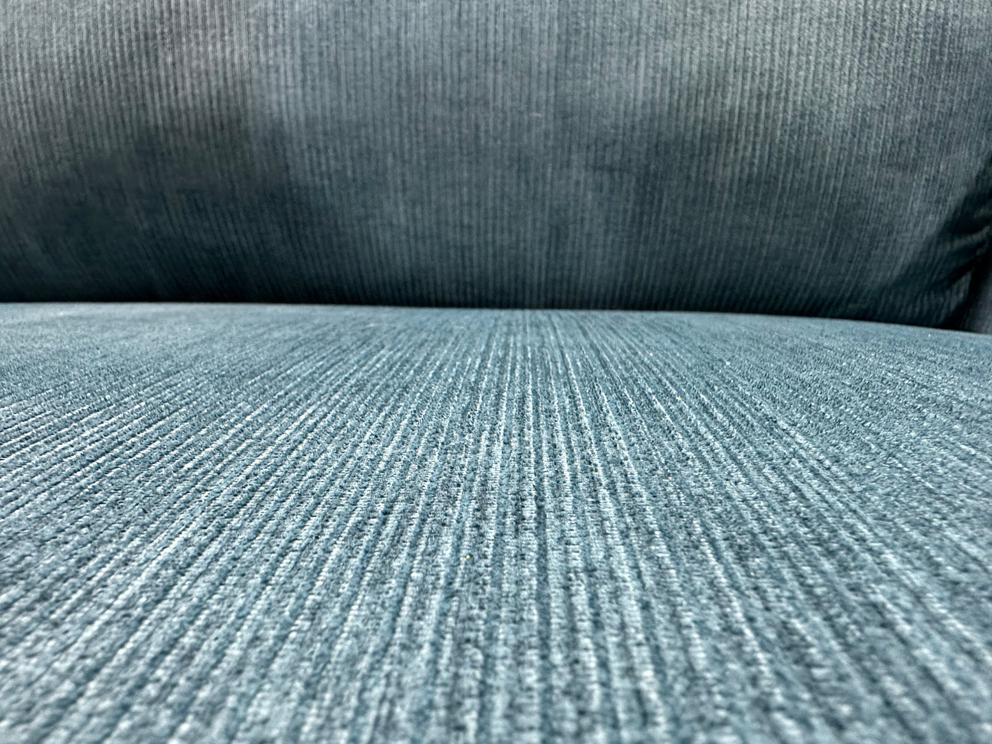 Blauwe Ribstof 2.5-Zits Bank ~ Losse Rugkussens Met Afneembare Hoezen