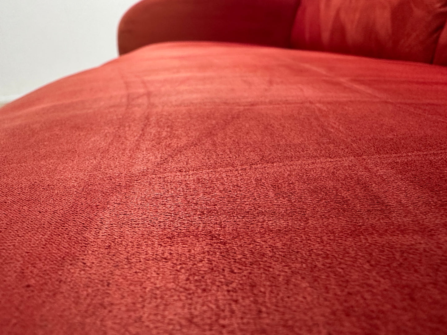 Caliaitalia Rode Suède Stoffen 2.5-Zits Bank ~ Vaste Kussens