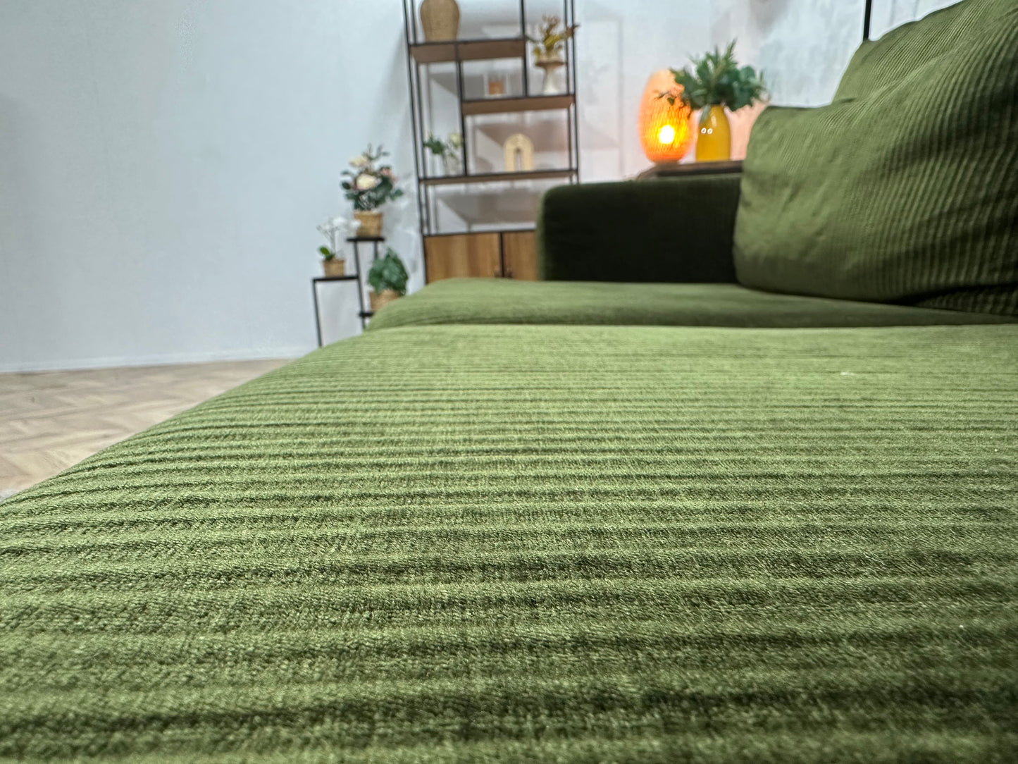 Groene Velvet 2.5-Zits Bank ~ Losse Kussens Met Afneembare Hoezen