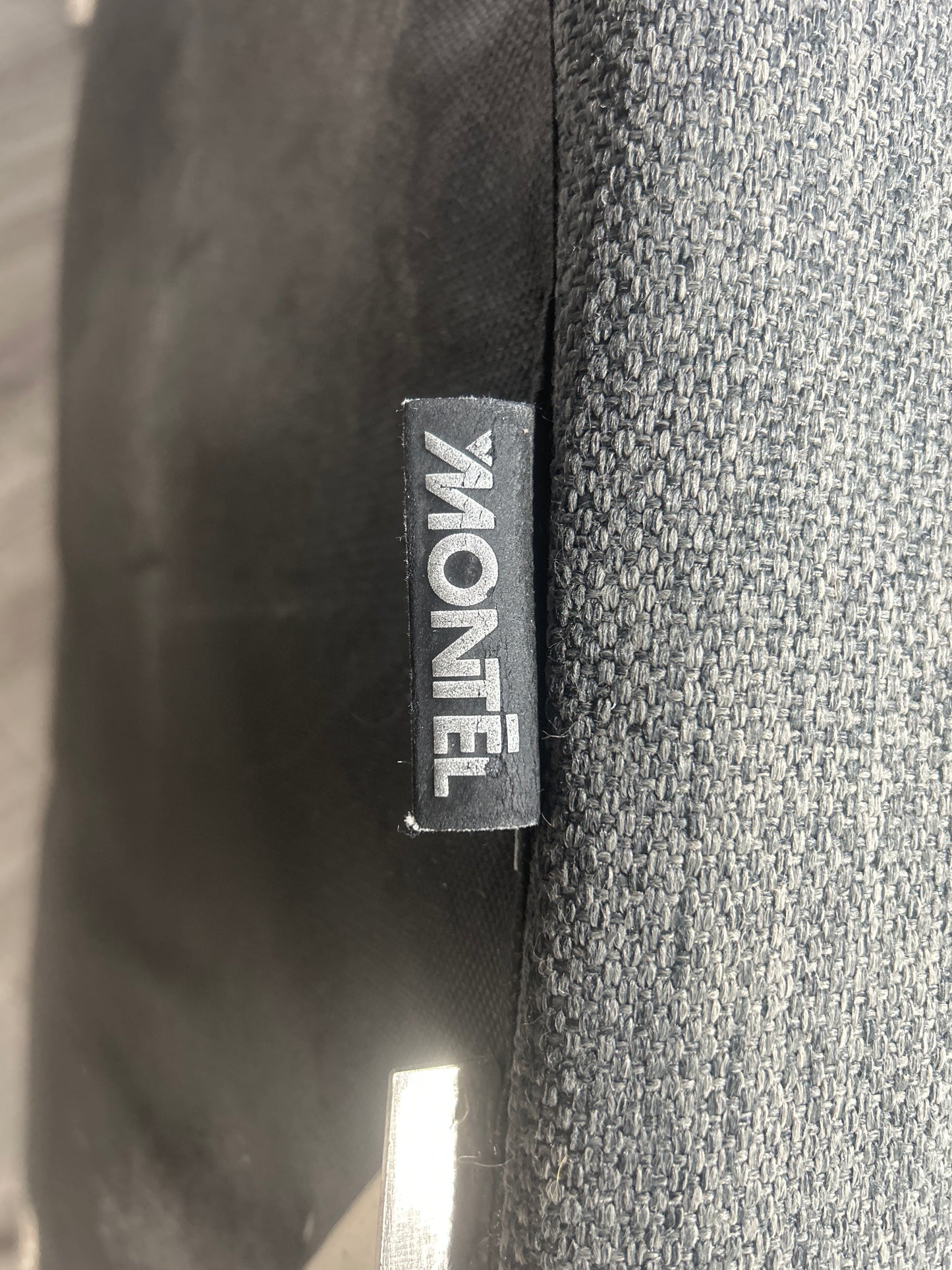Montél Grijze Design U Bank ~ Losse Rugkussens Met Afneembare Hoezen