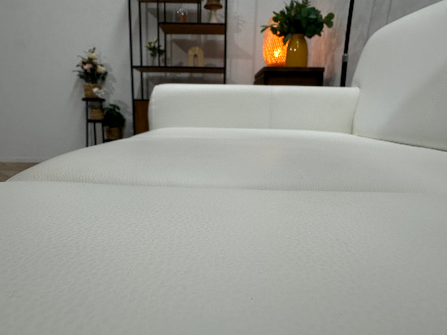 Witte Leather Look Hoekbank ~ Vaste Kussens