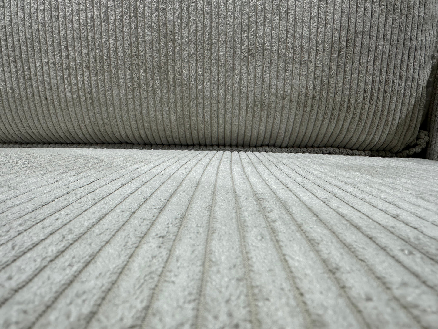 !Showroommodel! Witte Ribstof 4-Zits Bank