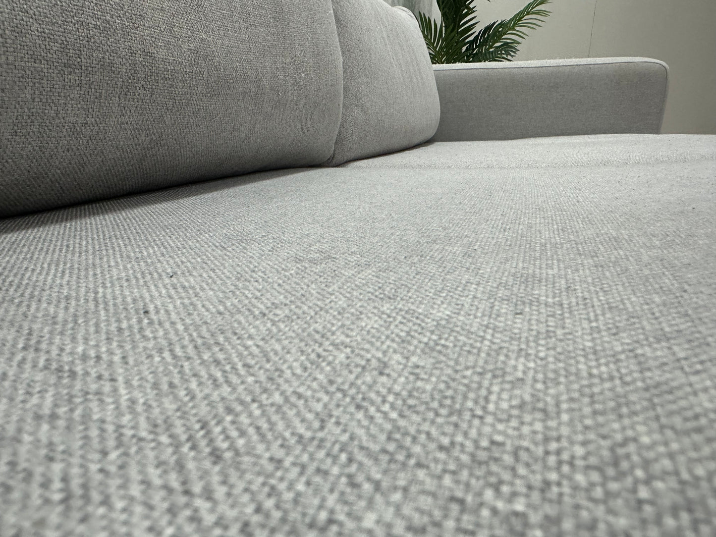 Licht Grijze 2.5-Zits Bank ~ Losse Kussens Met Afneembare Hoezen