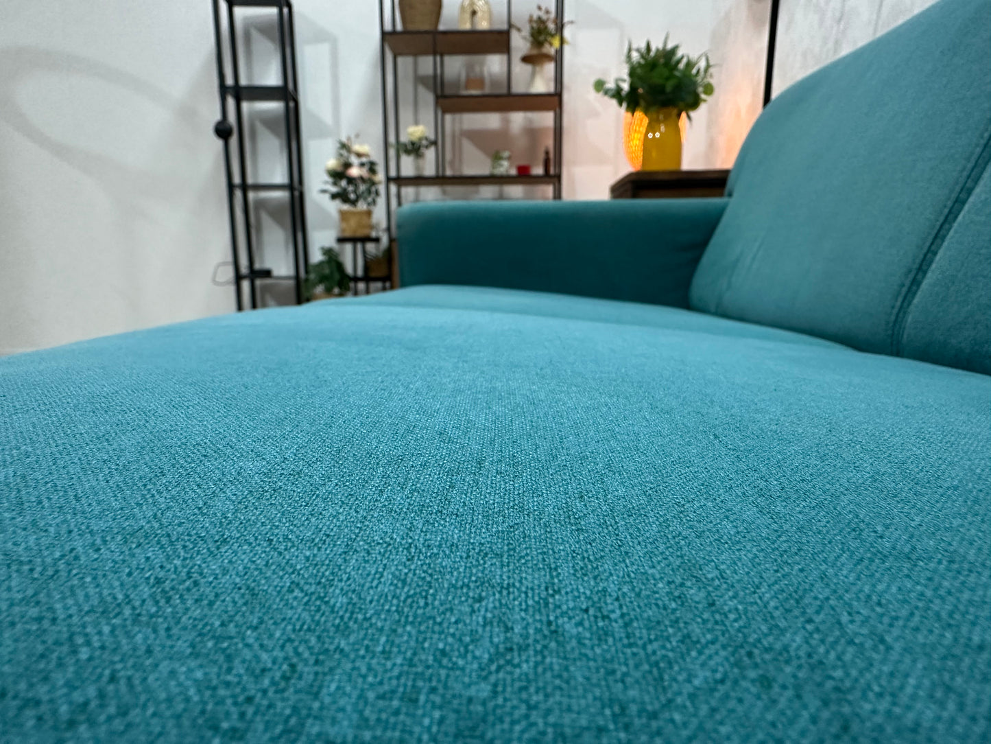 Licht Blauwe Suède Stoffen Hoekbank ~ Vaste Kussens