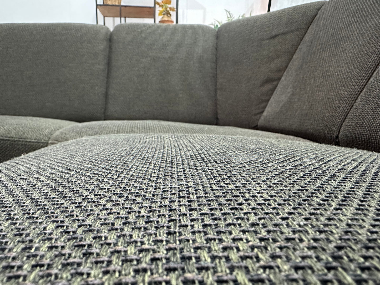 Bruine U Bank ~ Vaste Kussens