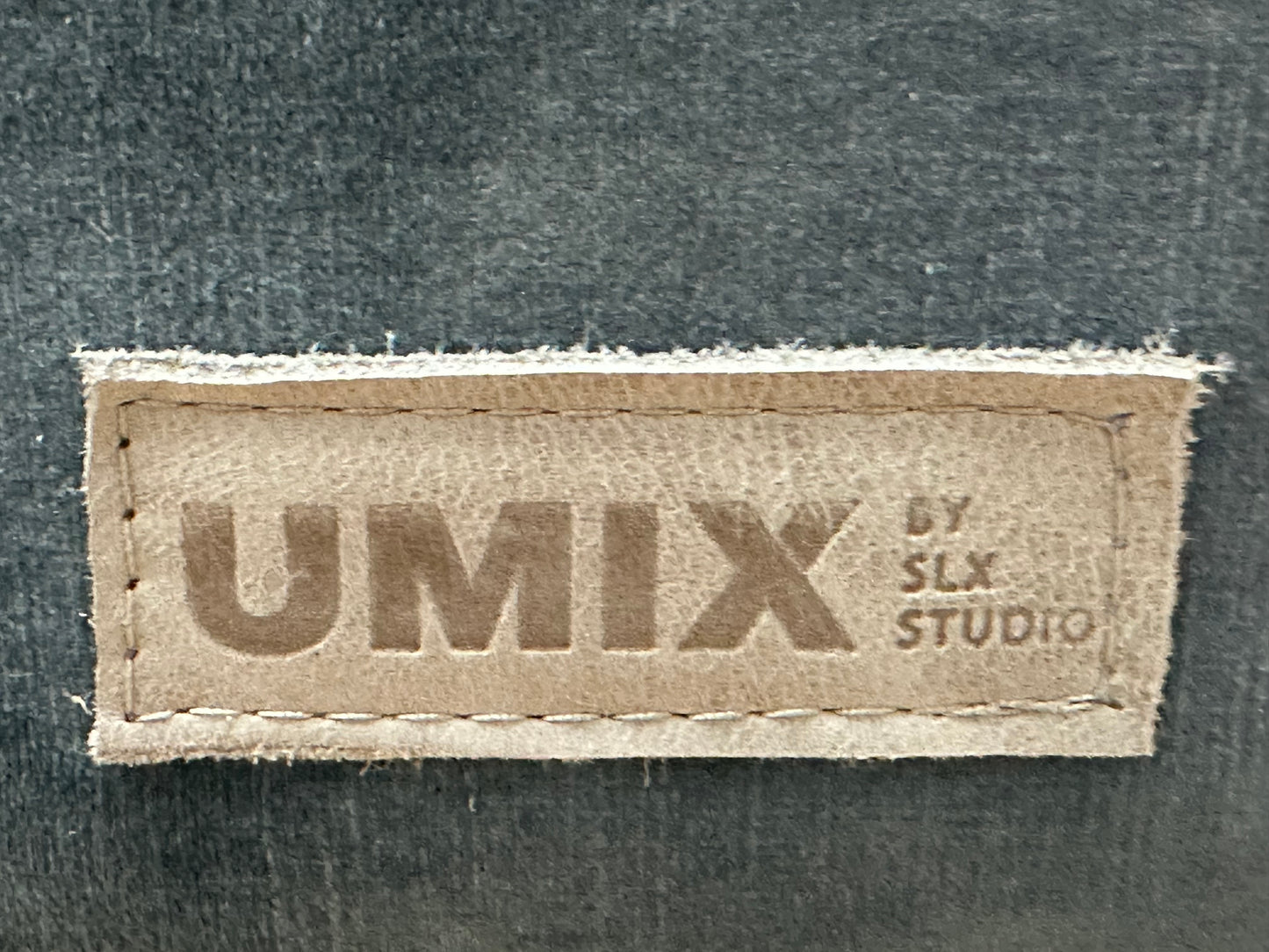 Umix Blauwe Velvet 2.5-Zits Bank ~ Losse Rugkussens Met Afneembare Hoezen