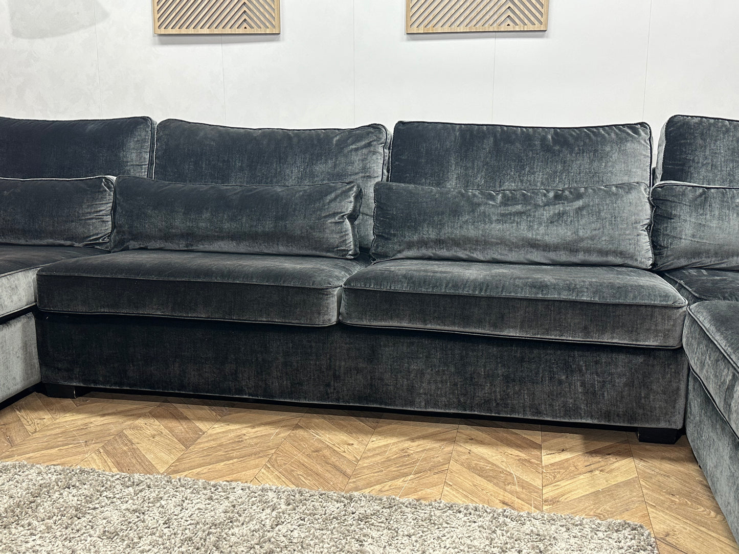 Antraciet Velvet Ruime U Bank ~ Losse Kussens Met Afneembare Hoezen