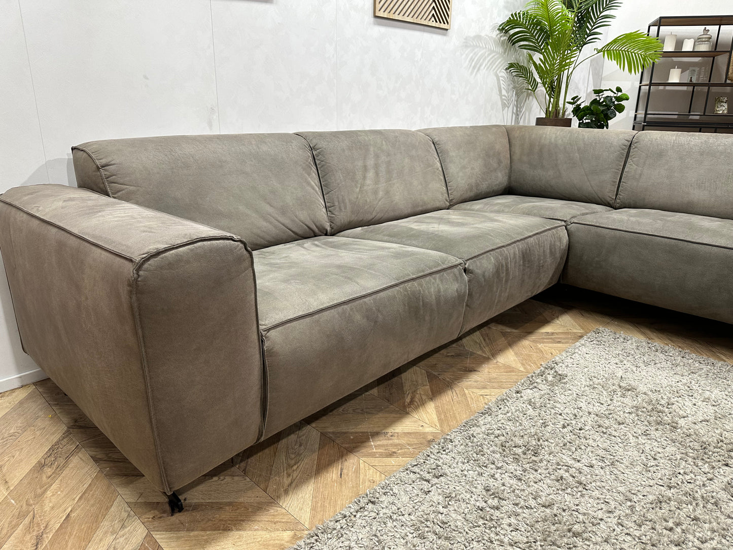 Groene Suède Lederen Hoekbank ~ Vaste Kussens