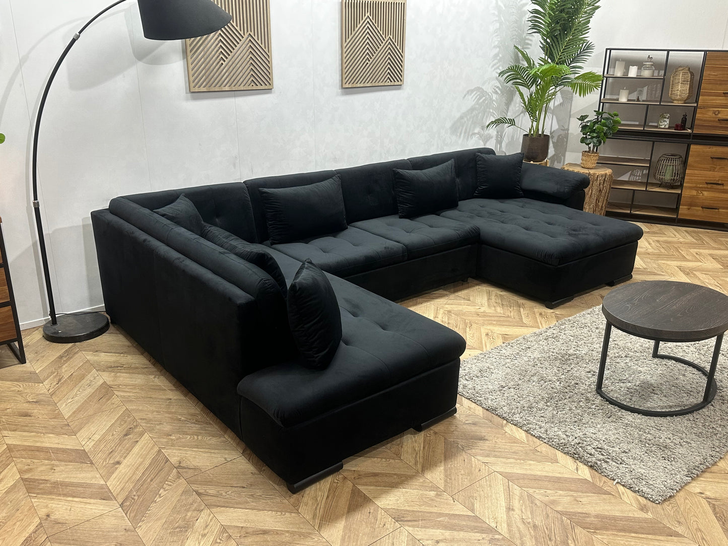 !Showroommodel! Zwarte Velvet U Bank