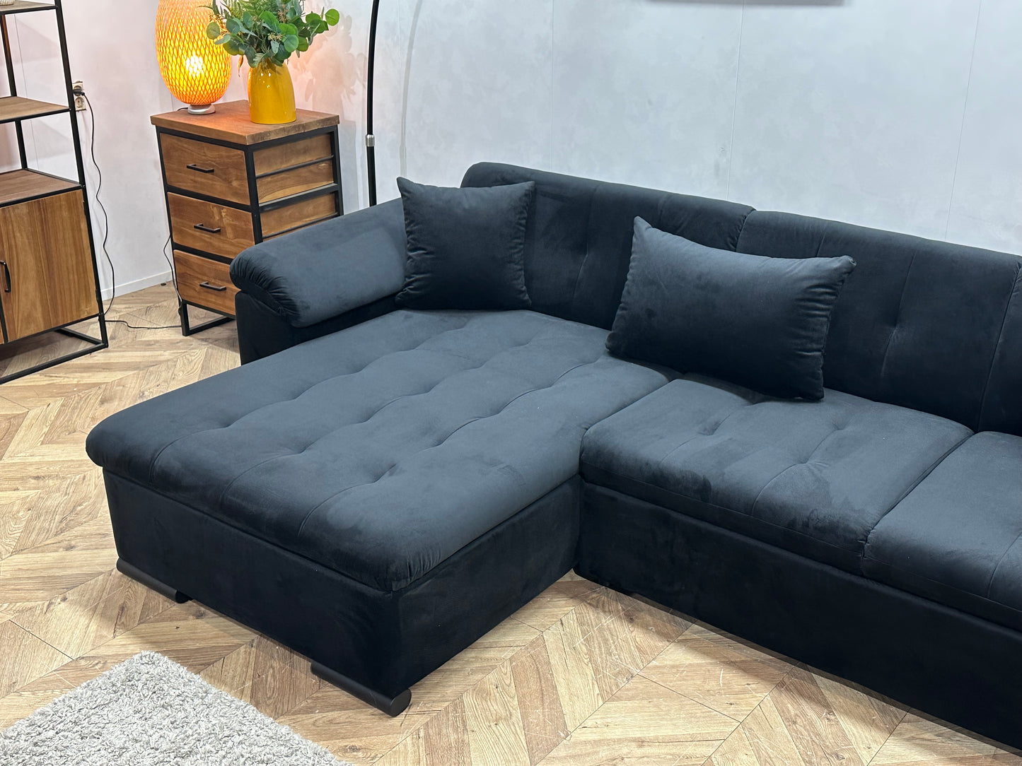 !Showroommodel! Zwarte Velvet U Bank