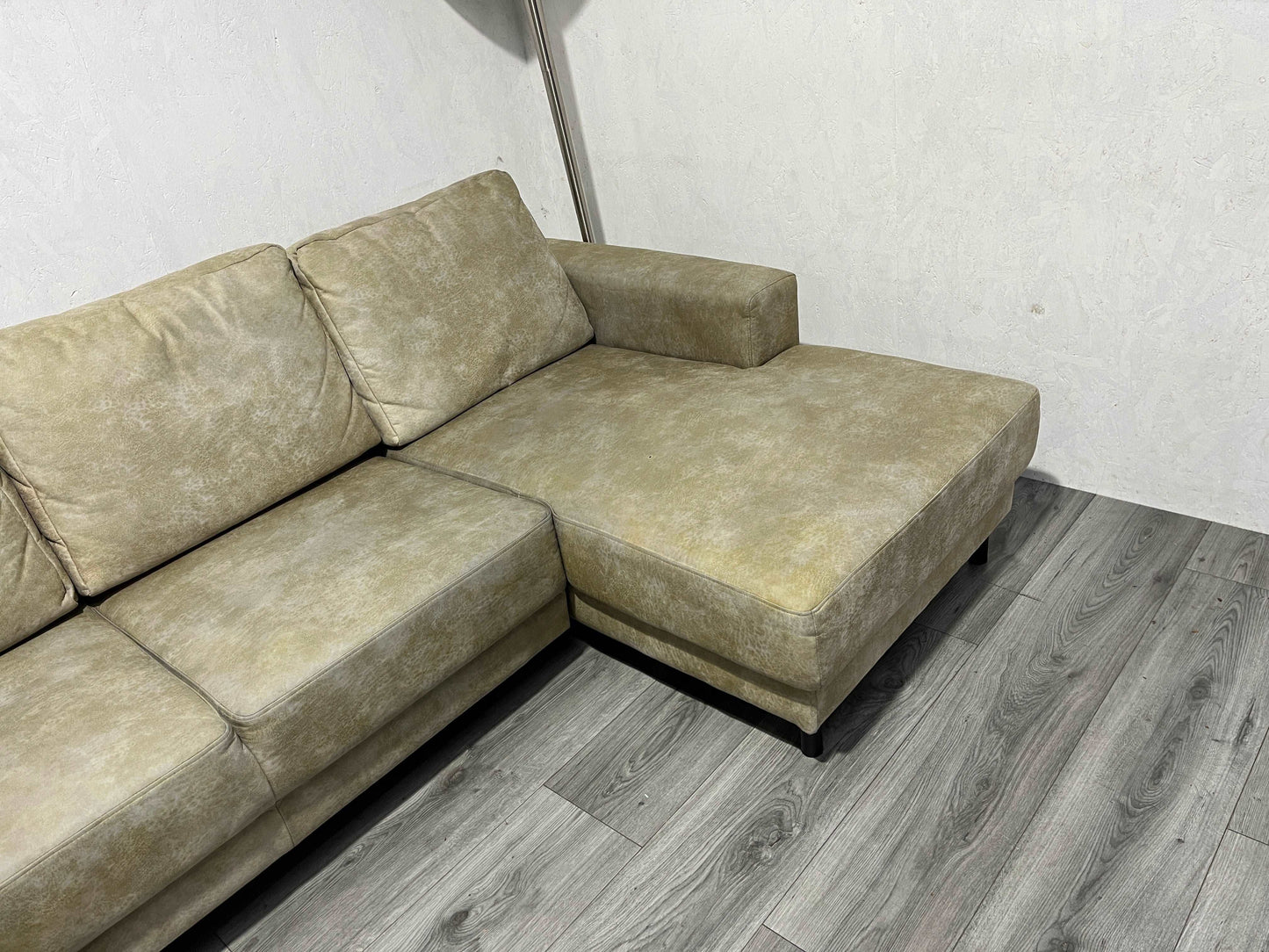 Ruime Beige U Bank