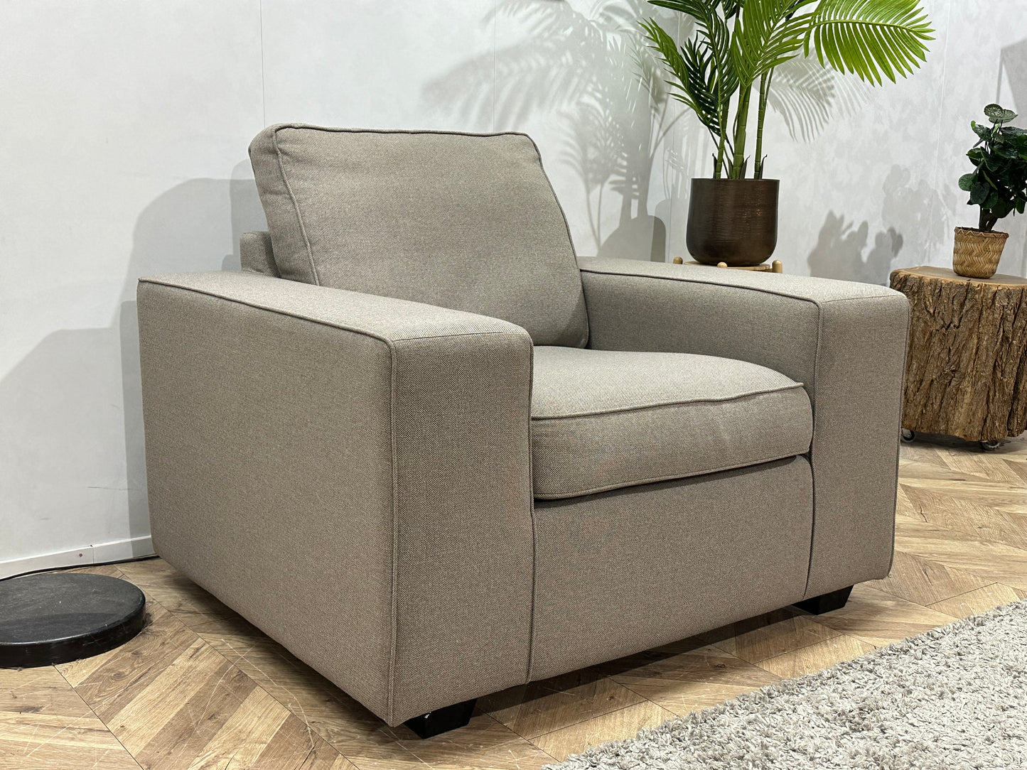 Trendhoppper Licht Grijze Fauteuil ~ Losse Kussens Met Afneembare Hoezen