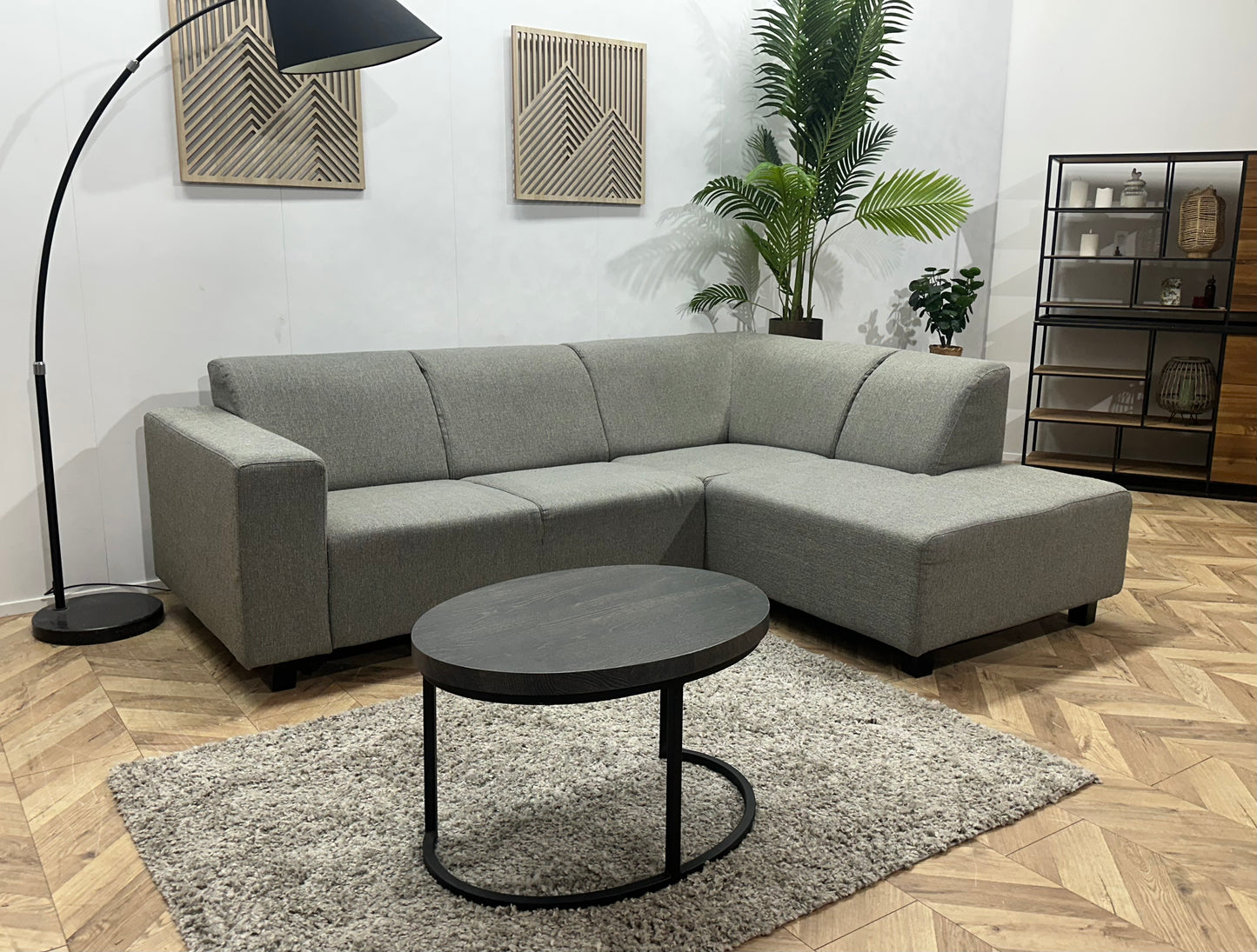 Licht Grijze Hoekbank ~ Vaste Kussens