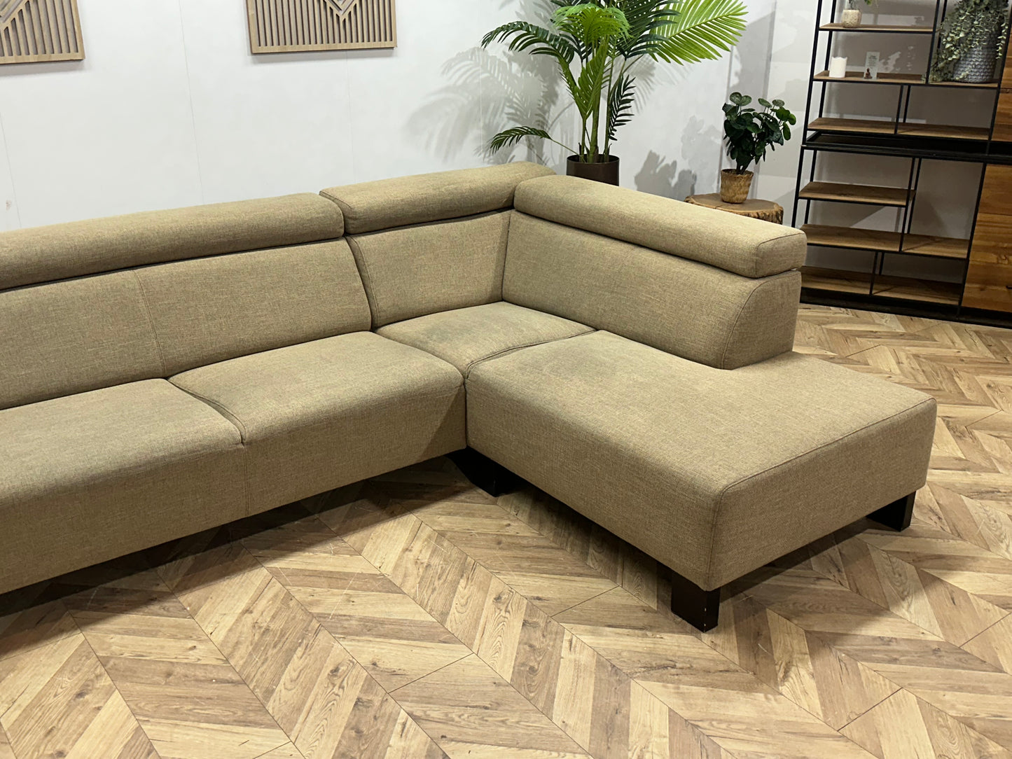 Beige Hoekbank ~ Verstelbare Hoofdsteunen