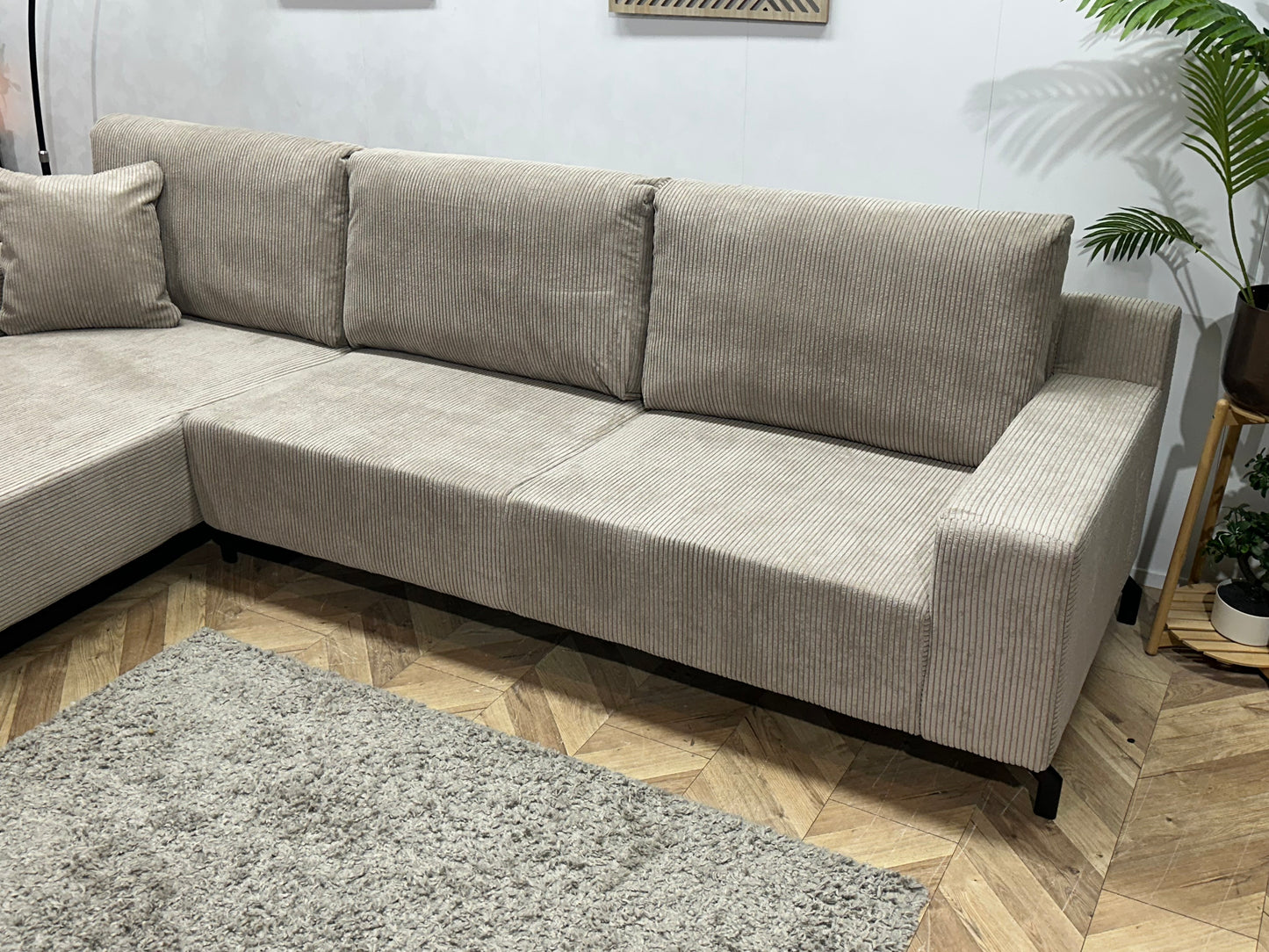 !Showroommodel! Licht Bruine Ribstof Hoekbank