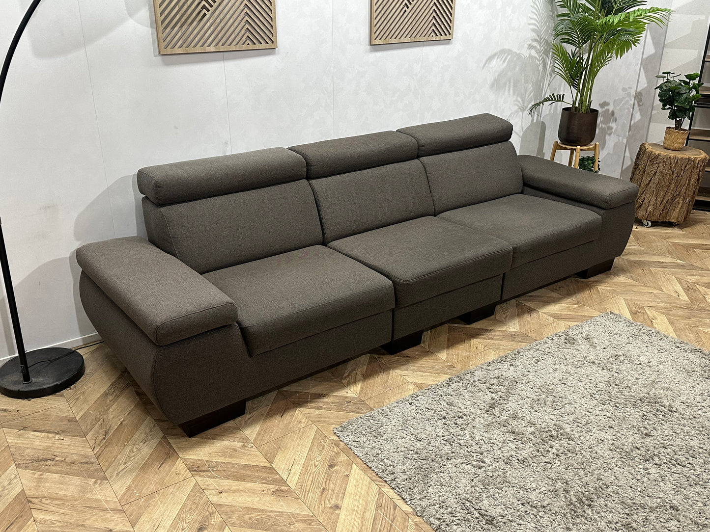 Grijze 3-Zits Bank ~ Verstelbare Arm/Hoofdsteunen