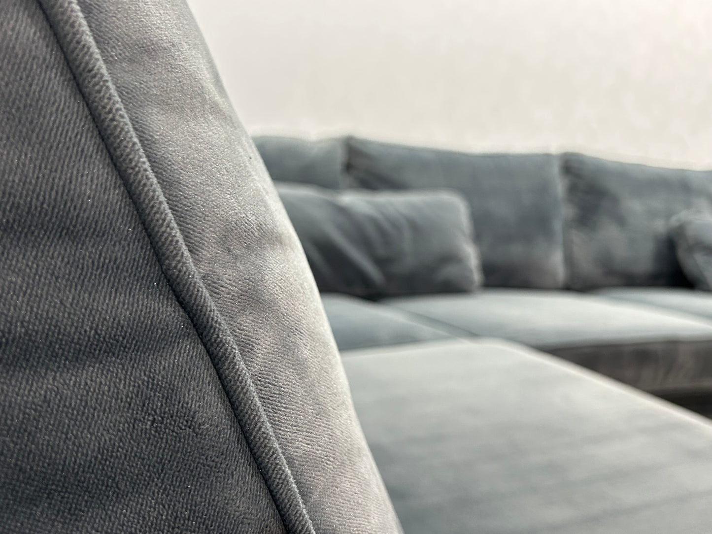 Blauwe Velvet U Bank ~ Losse Kussens Met Afneembare Hoezen