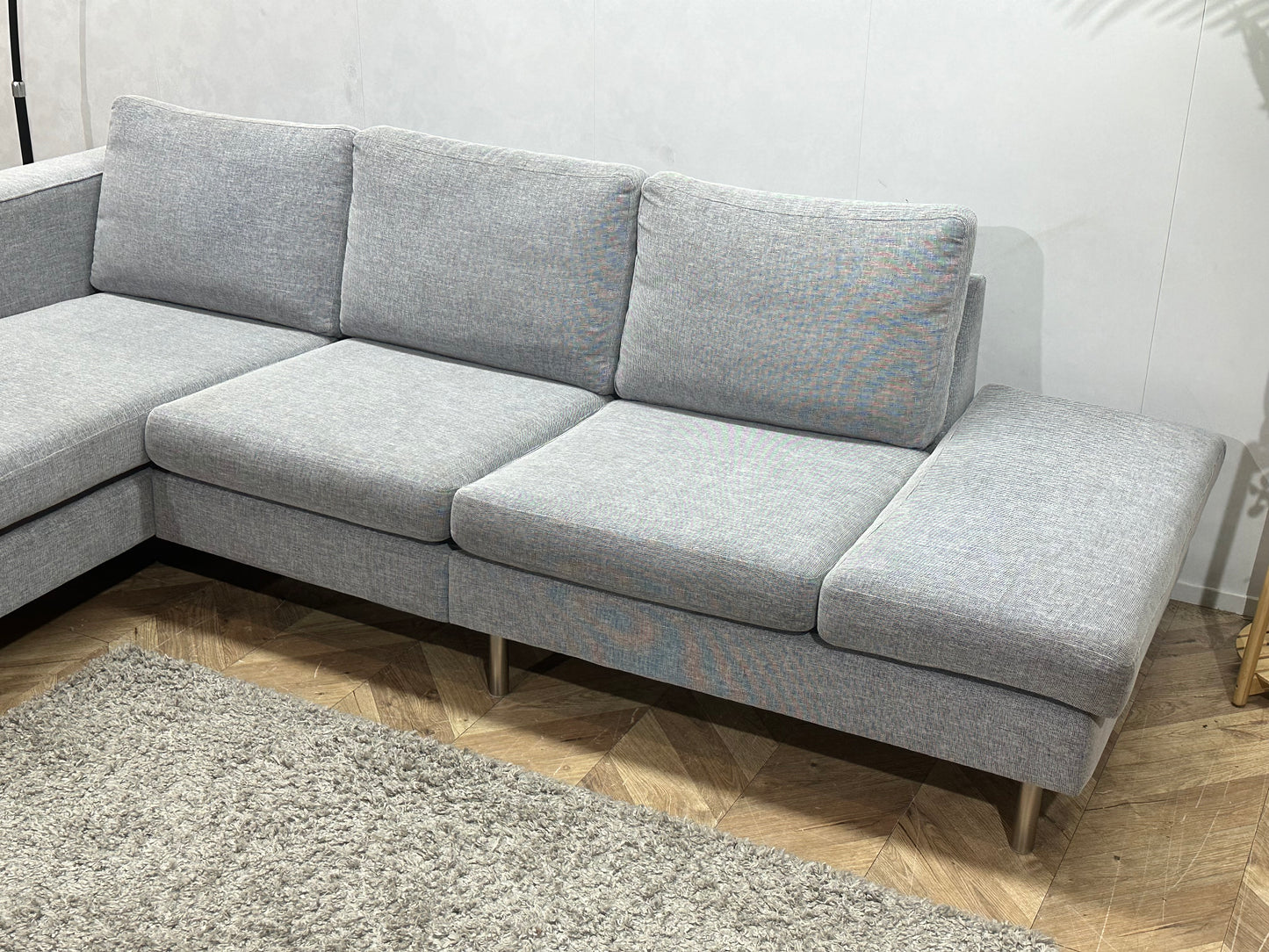 Licht Grijze Design Hoekbank Inc Hocker ~ Losse Kussens Met Afneembare Hoezen