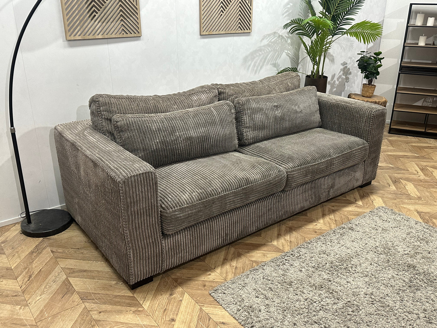 Grijze Ribstof 2.5-Zits Bank ~ Losse Kussens Met Afneembare Hoezen