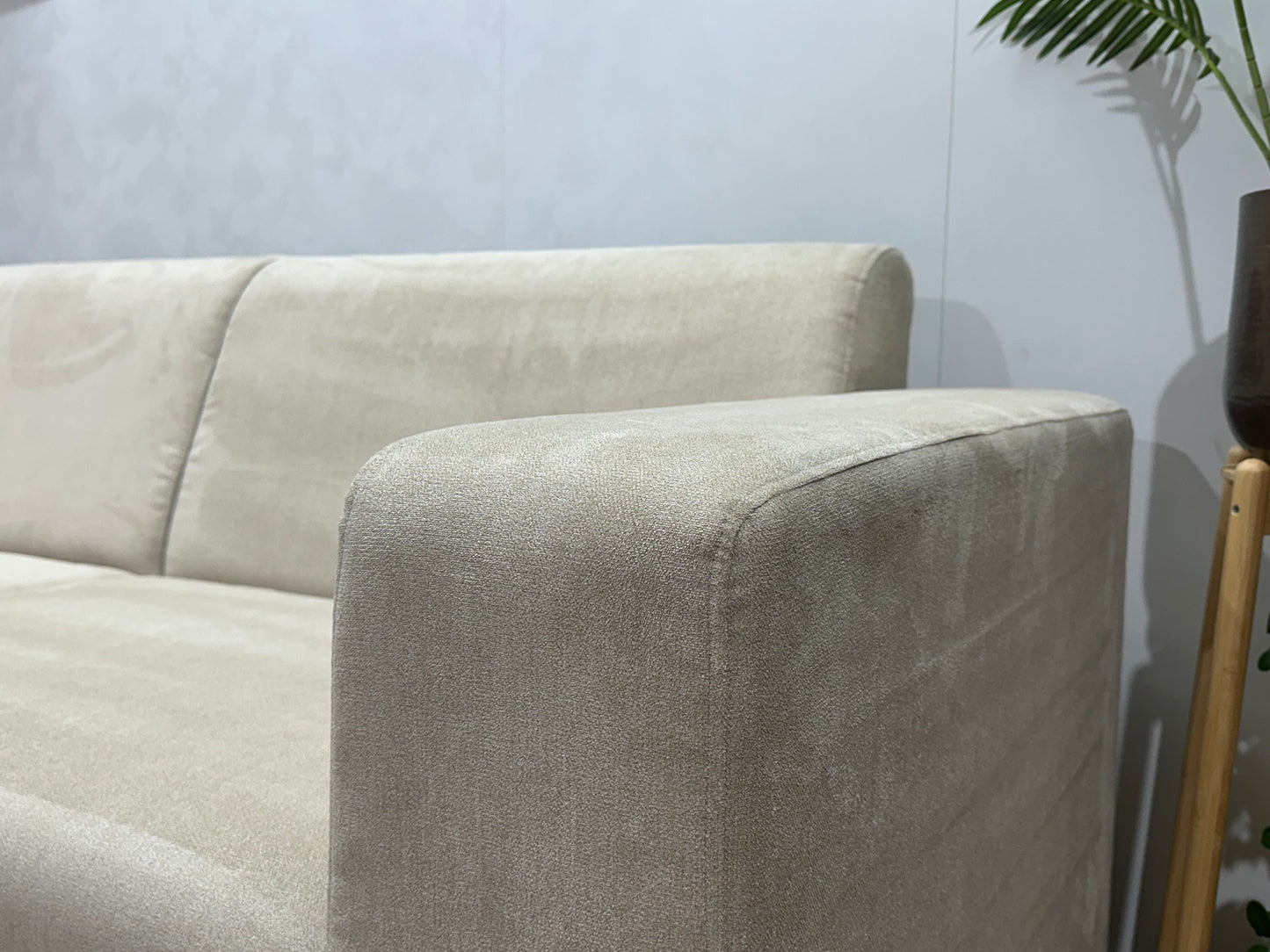 !Showroommodel! Crème Suède Stoffen Hoekbank