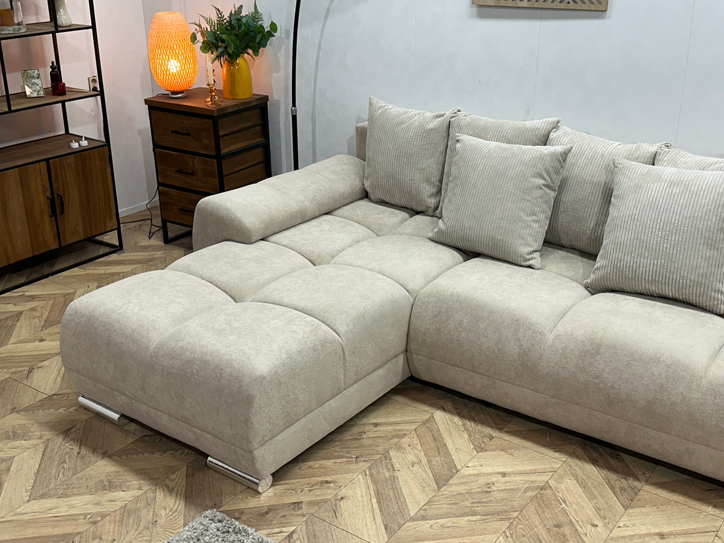 !Showroommodel! Crème Velvet U Bank ~ Losse Ribstof Rugkussens