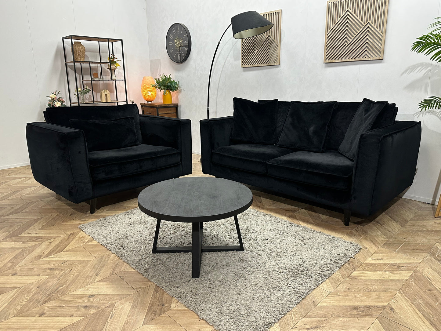 Goossens Zwarte Velvet Banken Set ~ Losse Kussens Met Afneembare Hoezen