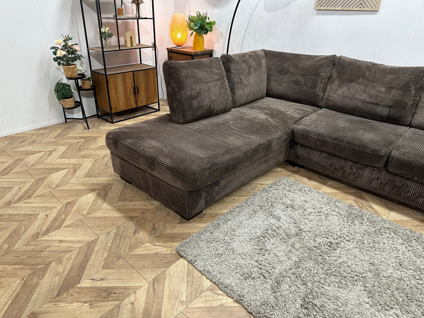 Bruine Ribstof Hoekbank ~ Losse Kussens Met Afneembare Hoezen