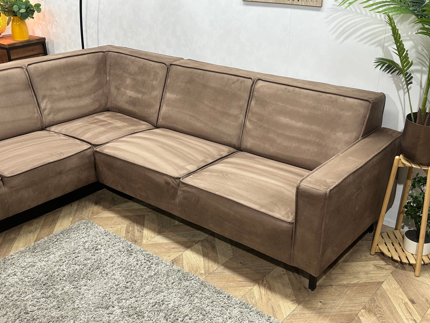 Bruine Suède Stoffen Hoekbank ~ Vaste Kussens