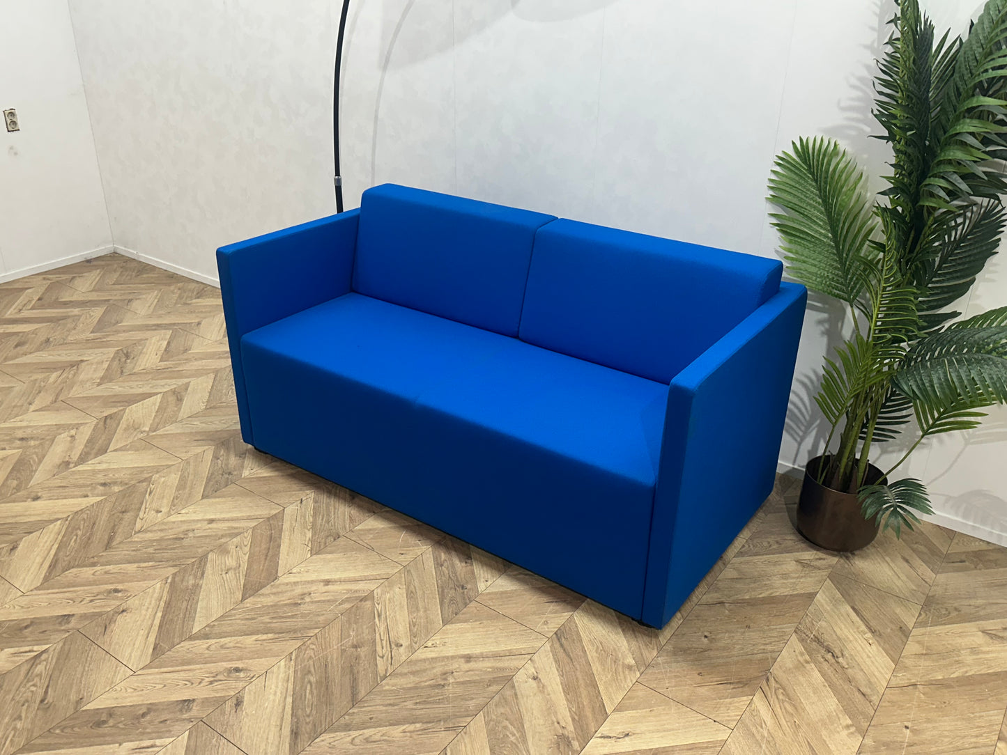 Blauwe 2-Zits Bank ~ Losse Rugkussens Met Afneembare Hoezen