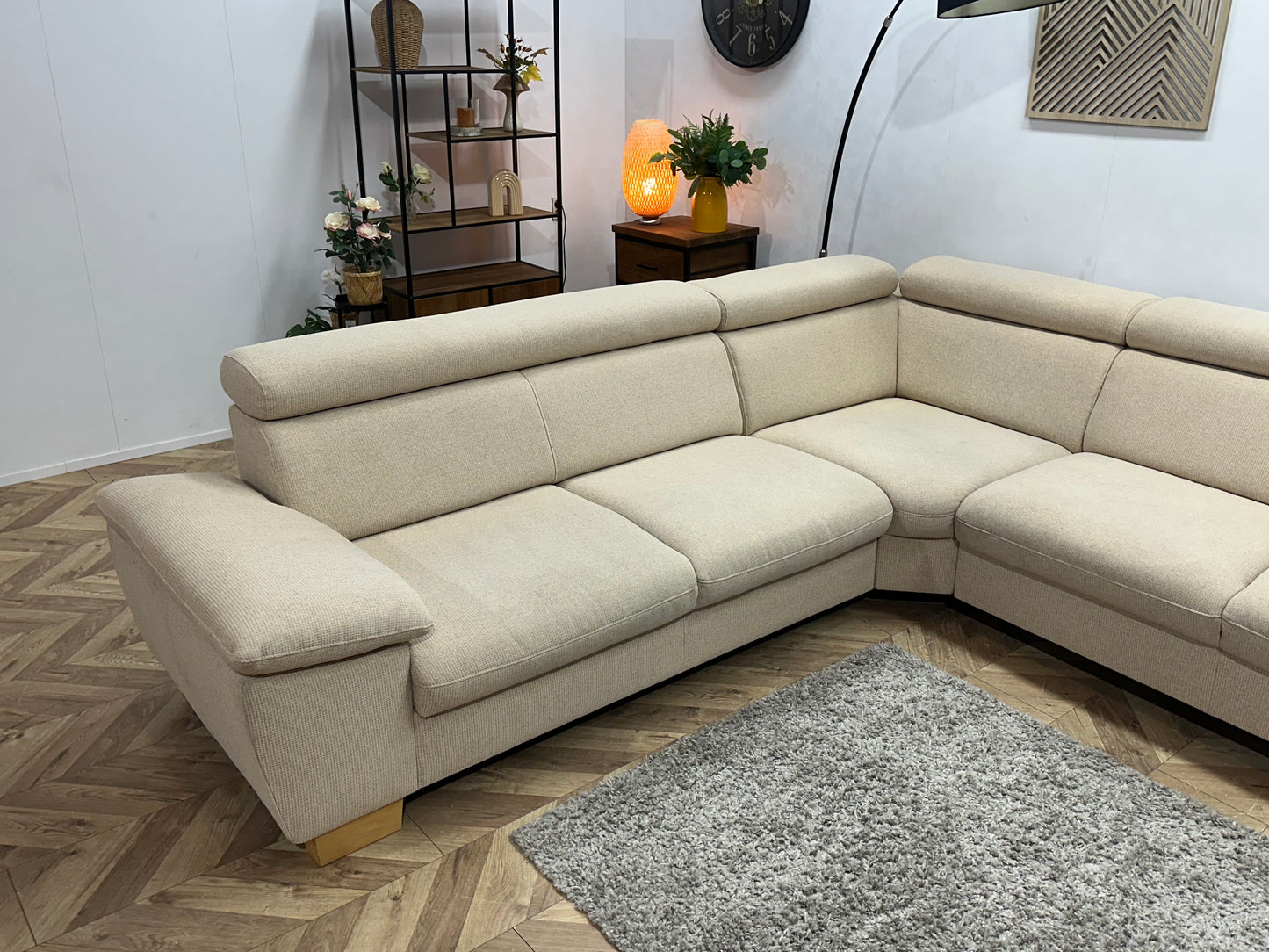 Crème Hoekbank ~ Verstelbare Arm/Hoofdsteunen