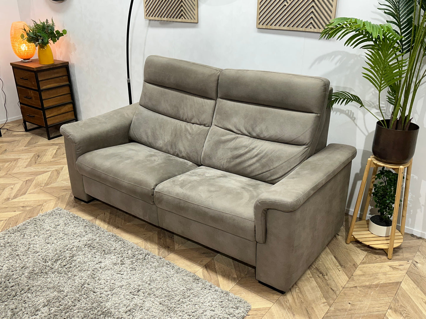 Grijze Suède Stoffen 2.5-Zits Bank ~ Vaste Kussens