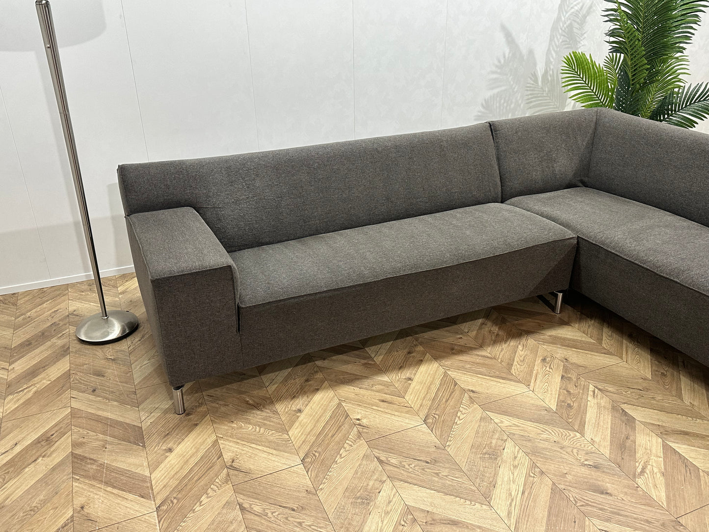 Grijze Design Hoekbank ~ Vaste Kussens