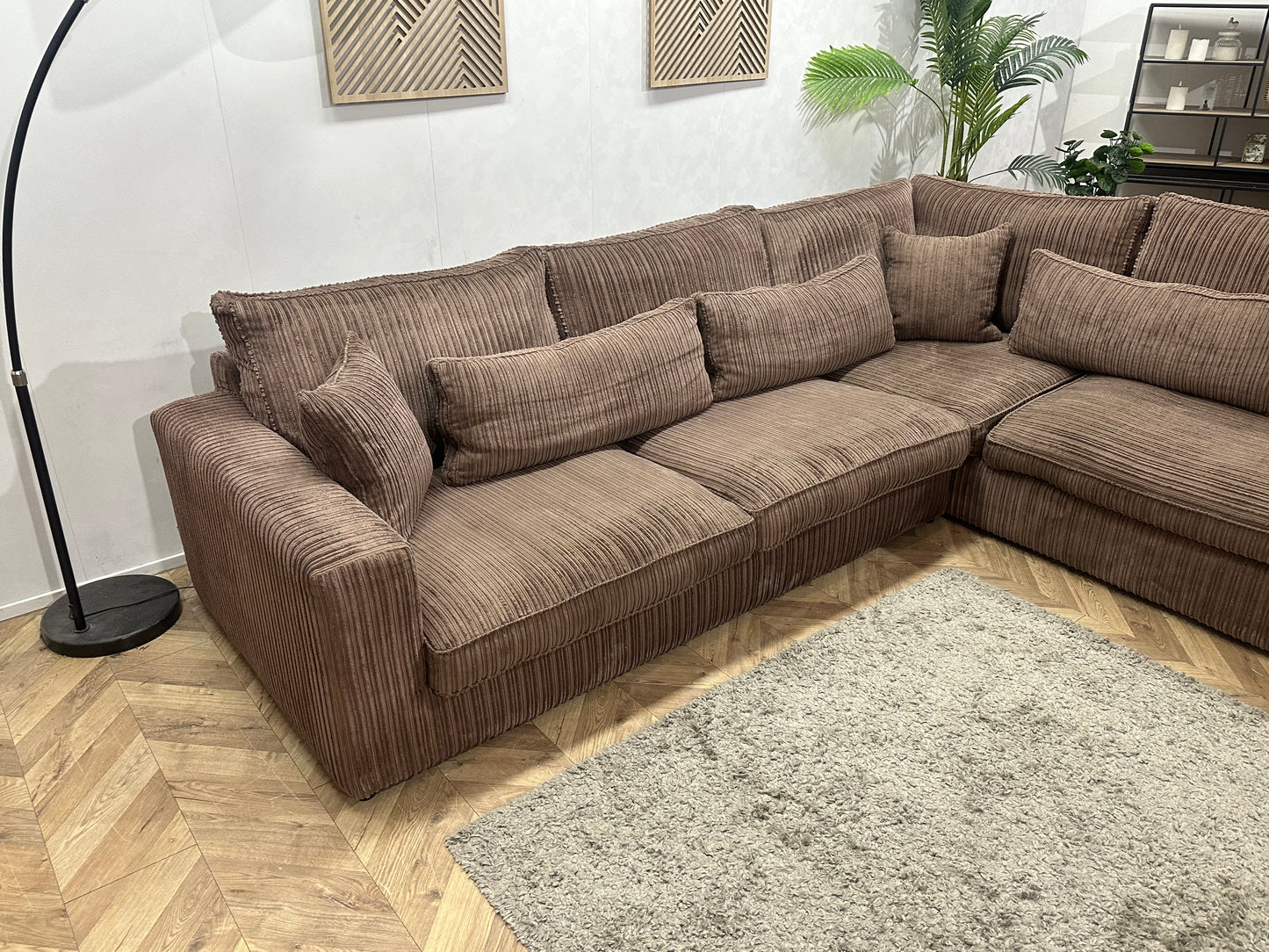 Bruine Ribstof Hoekbank ~ Losse Kussens Met Afneembare Hoezen