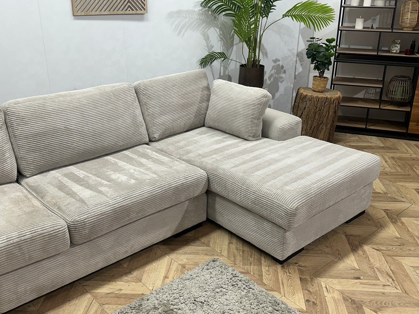 Licht Grijze Ribstof Hoekbank ~ Losse Kussens Met Afneembare Hoezen