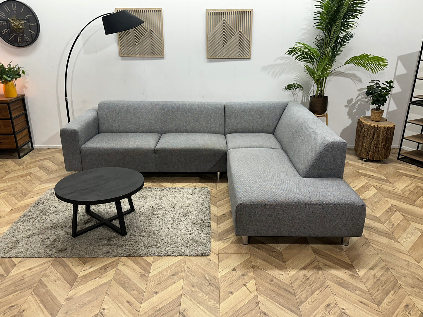 Grijze Hoekbank ~ Vaste Kussens