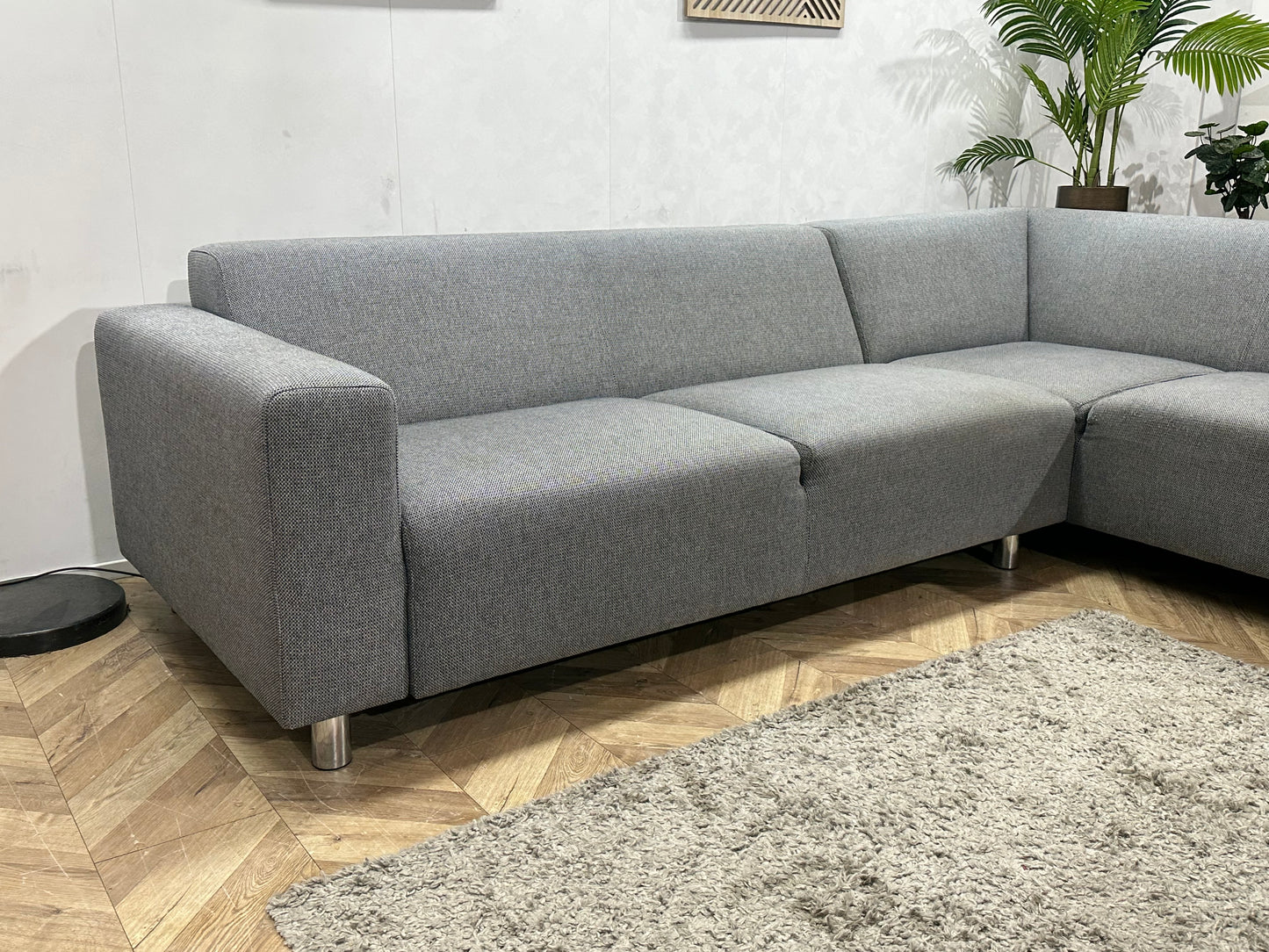 Grijze Hoekbank ~ Vaste Kussens