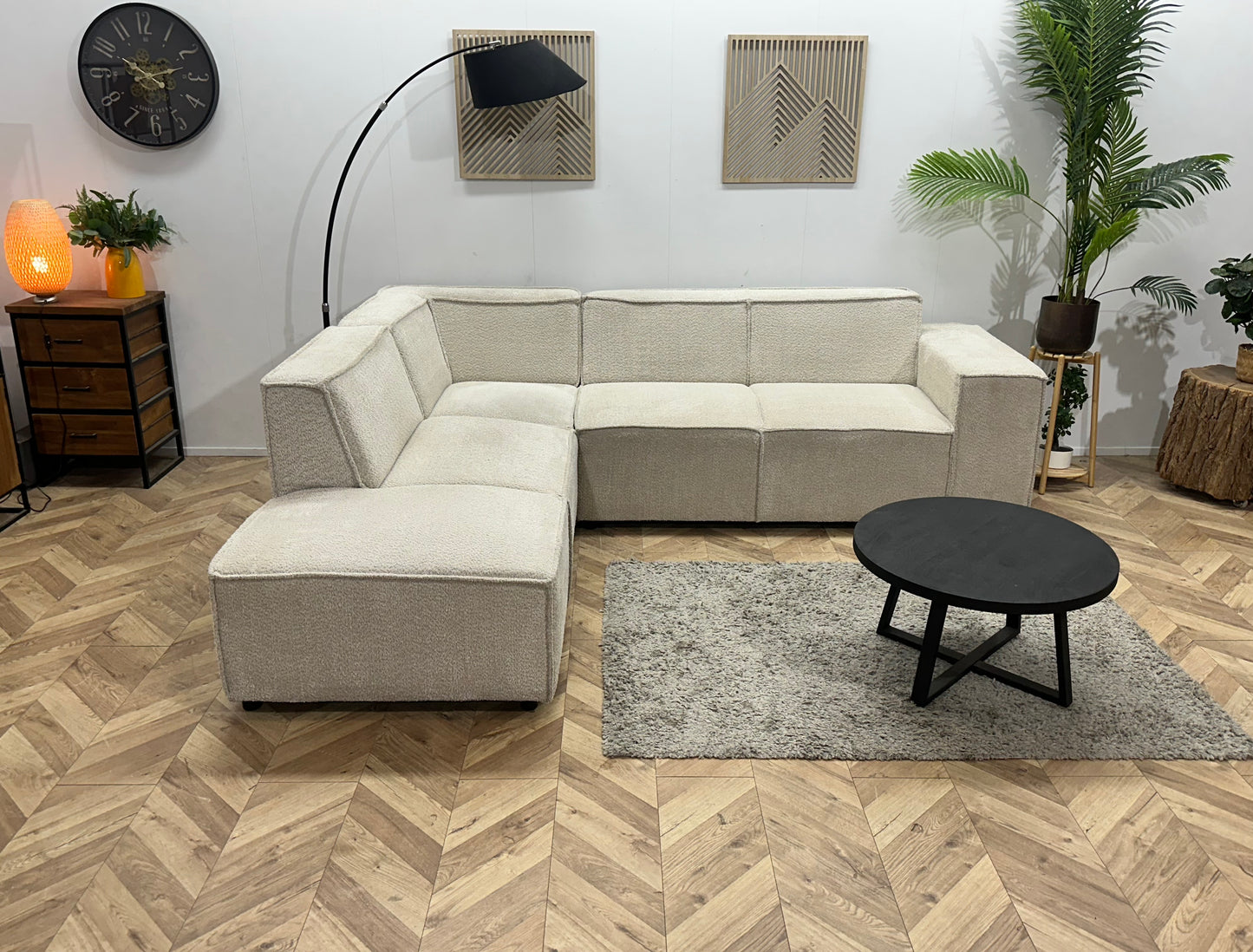 !Showroommodel! Witte Bouclé Stoffen Hoekbank