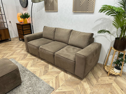 Bruine Velvet 2.5-Zits Bank Incl Hocker ~ Losse Rugkussens