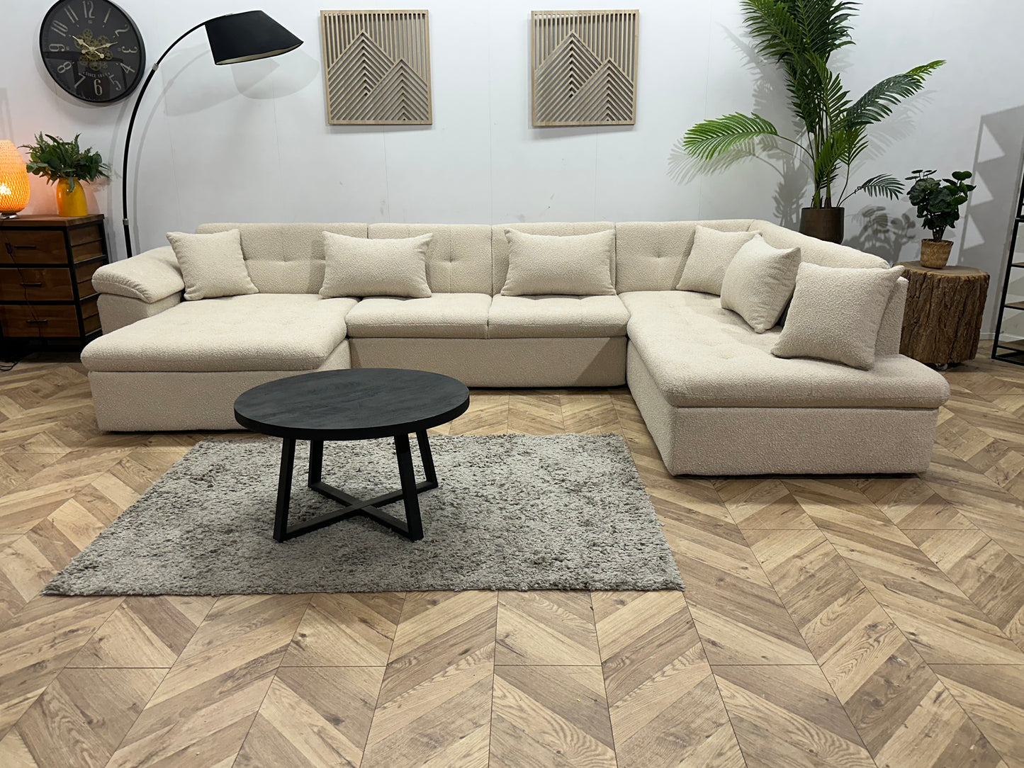 !Showroommodel! Witte Bouclé Stoffen U Bank