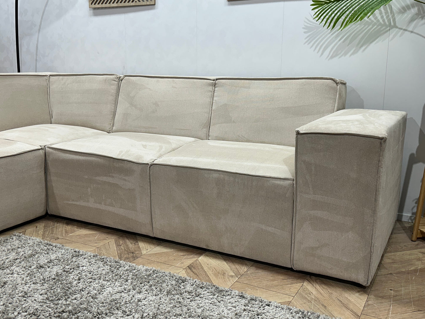 !Showroommodel! Crème Suède Stoffen Hoekbank