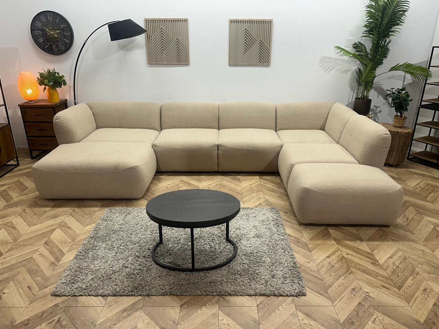 !Showroommodel! Beige Bouclé Stoffen U Bank